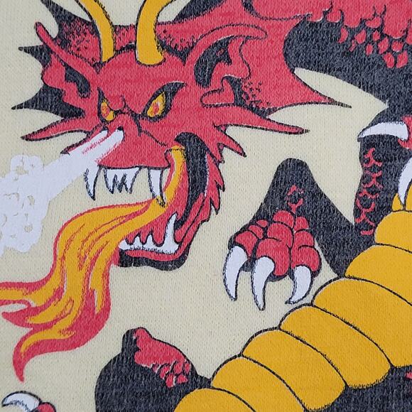 Vintage 1987 Fire Breathing Red Dragon Sweatshirt Womens M/L 20x23 Cropped USA - Picture 13 of 14